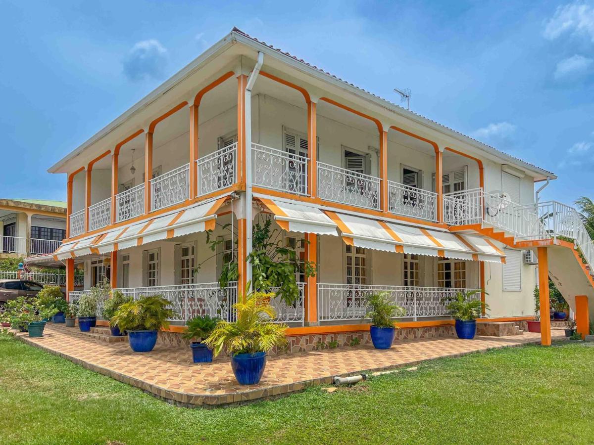 Domaine Lyscelle Appartement Sainte-Rose Buitenkant foto